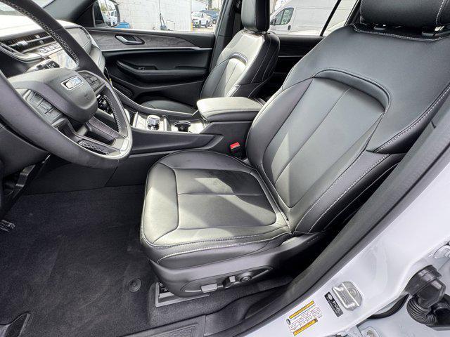 new 2025 Jeep Grand Cherokee L car, priced at $52,994