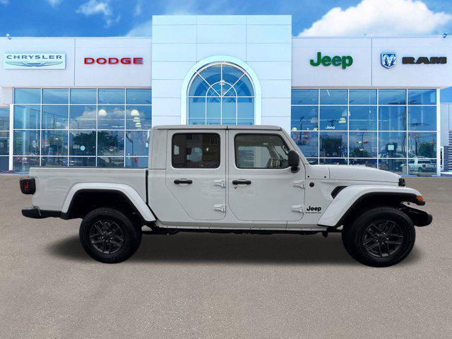 new 2025 Jeep Gladiator car, priced at $49,380
