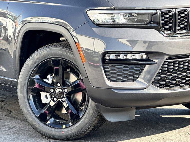 new 2024 Jeep Grand Cherokee car, priced at $49,861