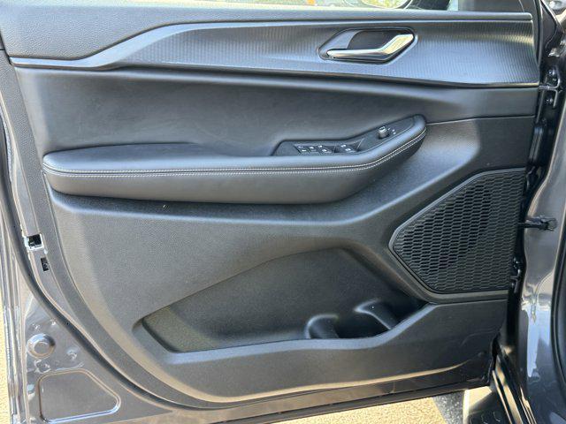 new 2025 Jeep Grand Cherokee L car, priced at $52,995