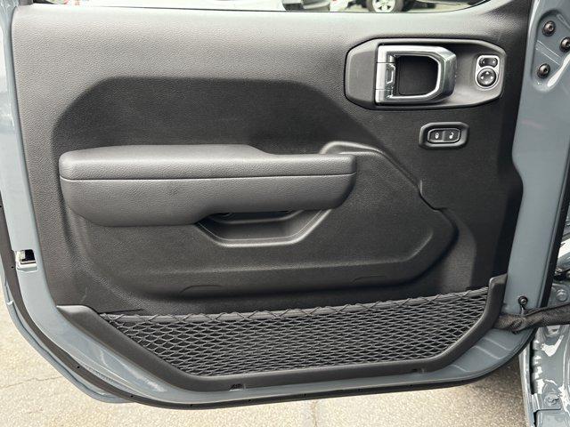 new 2025 Jeep Wrangler car, priced at $55,800