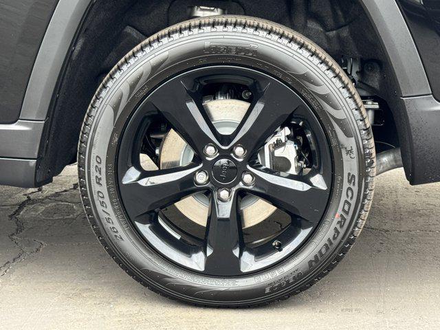 new 2025 Jeep Grand Cherokee L car, priced at $56,580