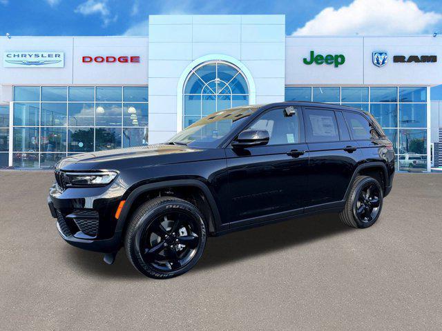 new 2025 Jeep Grand Cherokee car, priced at $48,220