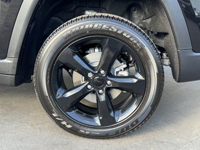 new 2025 Jeep Grand Cherokee car, priced at $48,220