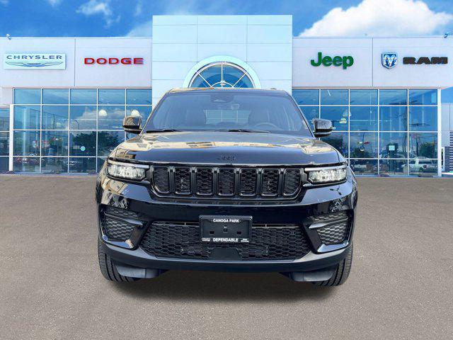 new 2025 Jeep Grand Cherokee car, priced at $48,220