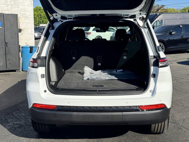 new 2025 Jeep Grand Cherokee car, priced at $46,775