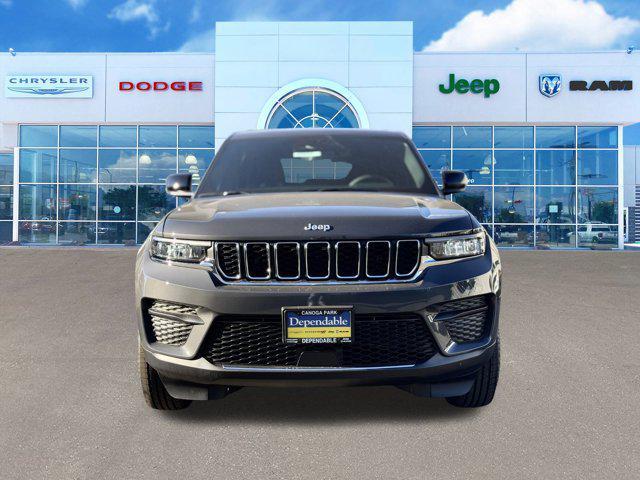 new 2025 Jeep Grand Cherokee car, priced at $39,425