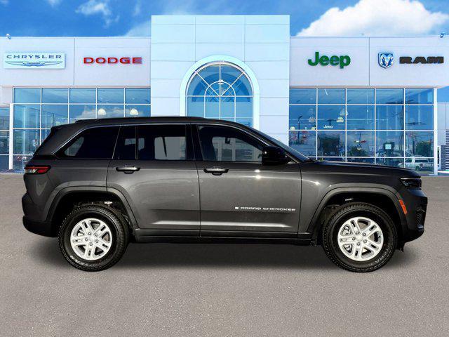 new 2025 Jeep Grand Cherokee car, priced at $39,425