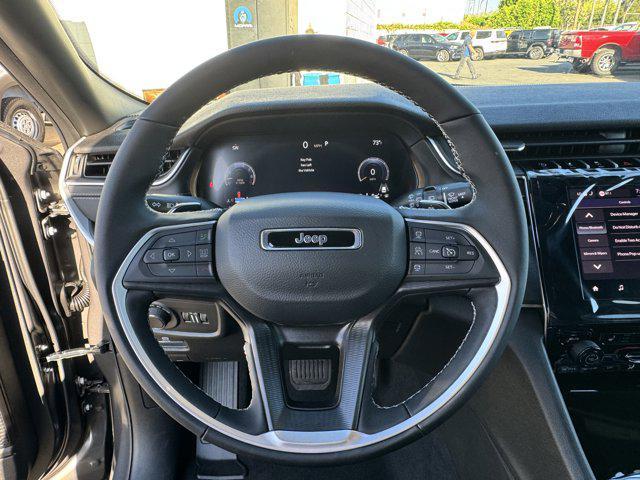 new 2025 Jeep Grand Cherokee car, priced at $47,370