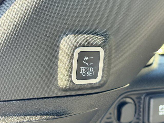new 2025 Jeep Grand Cherokee car, priced at $47,370