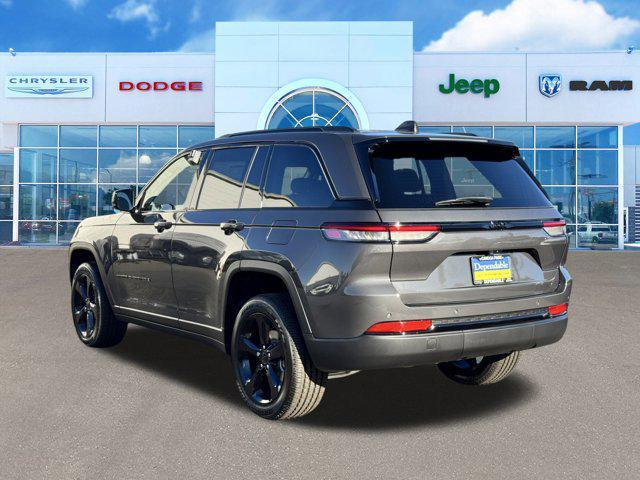 new 2025 Jeep Grand Cherokee car, priced at $47,370