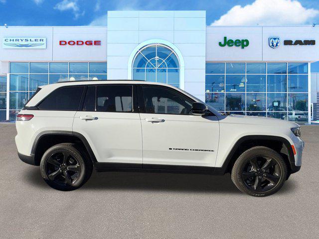 new 2025 Jeep Grand Cherokee car, priced at $45,080