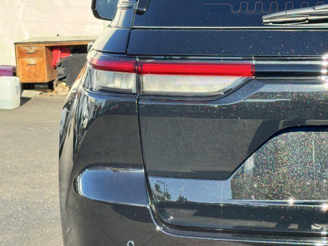 new 2025 Jeep Grand Cherokee car, priced at $46,220