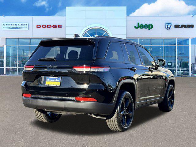 new 2025 Jeep Grand Cherokee car, priced at $46,220