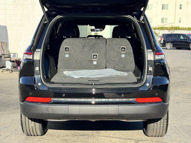 new 2025 Jeep Grand Cherokee car, priced at $46,220