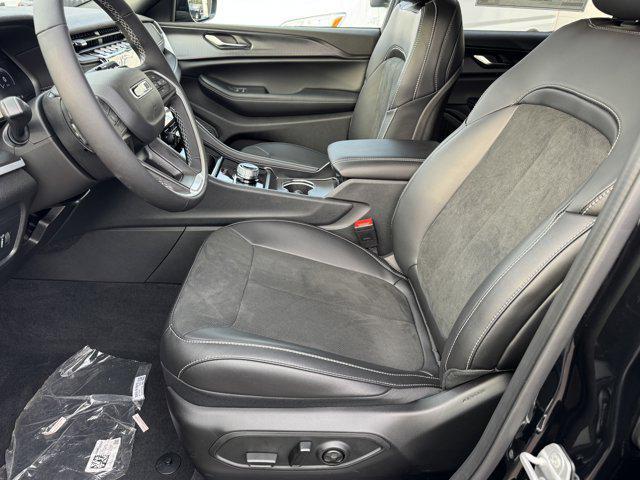 new 2025 Jeep Grand Cherokee L car, priced at $51,800