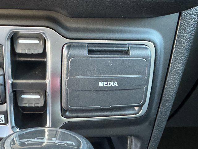 new 2025 Jeep Gladiator car, priced at $48,880