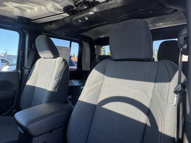 new 2025 Jeep Gladiator car, priced at $48,880