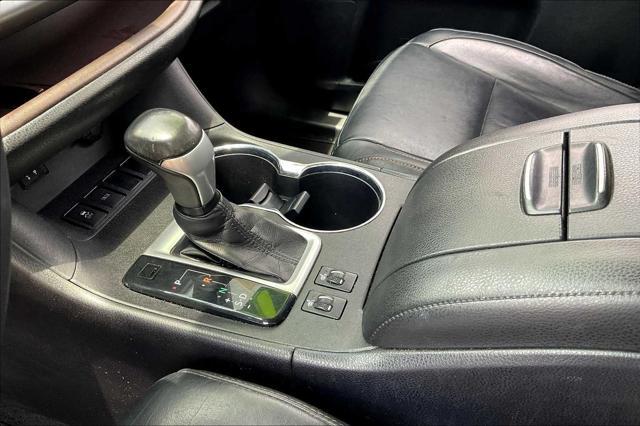 used 2014 Toyota Highlander car, priced at $13,995
