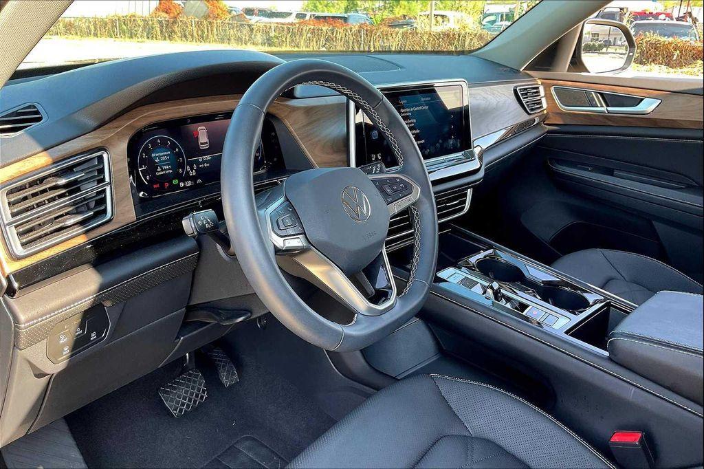 used 2024 Volkswagen Atlas car, priced at $27,995