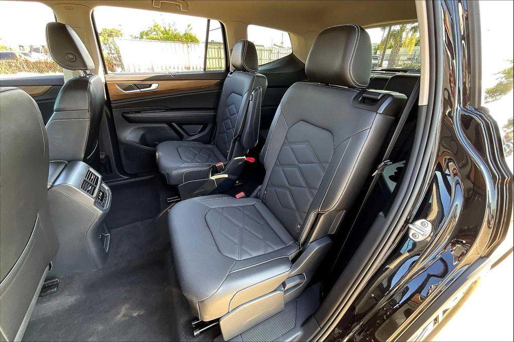 used 2024 Volkswagen Atlas car, priced at $27,995
