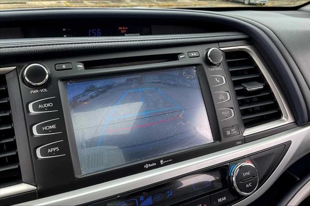 used 2014 Toyota Highlander car, priced at $15,785