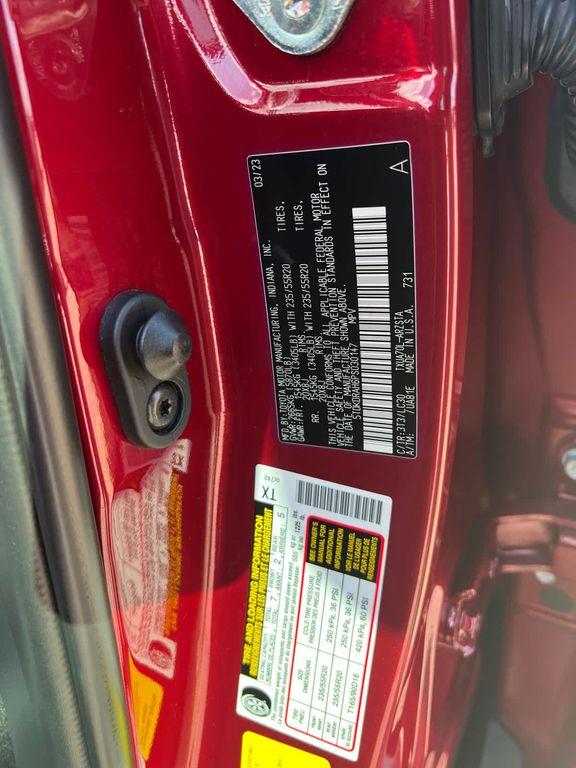 used 2023 Toyota Highlander car, priced at $35,900