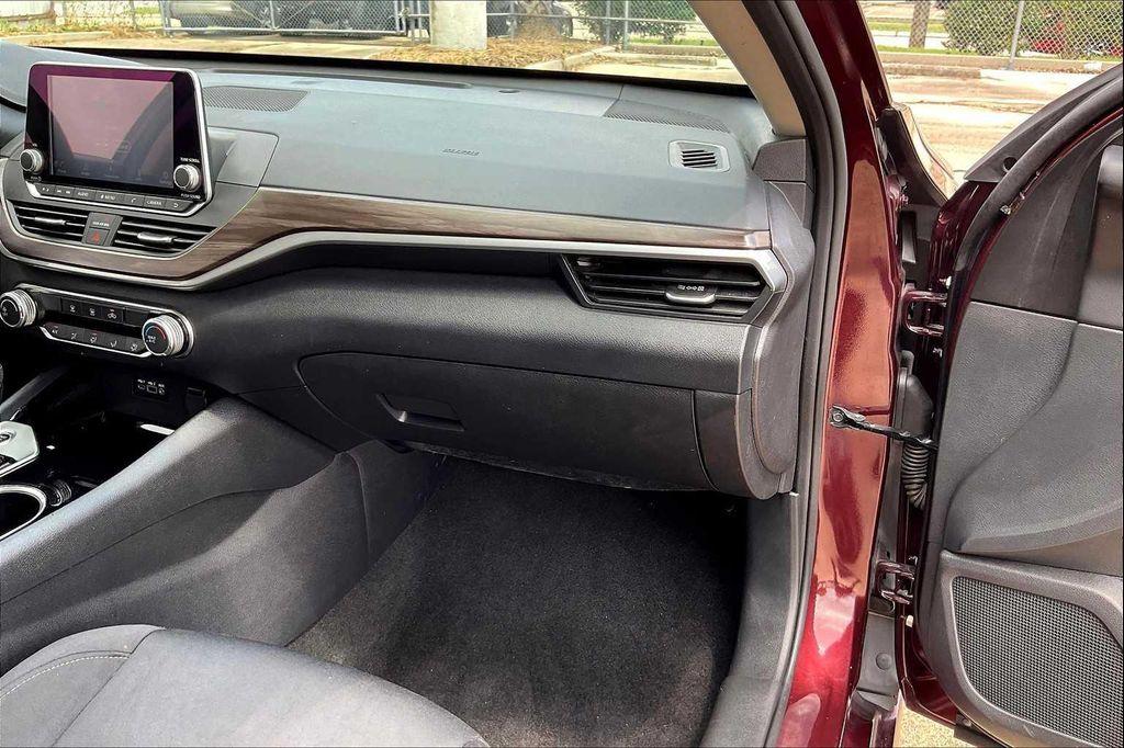 used 2024 Nissan Altima car, priced at $19,895
