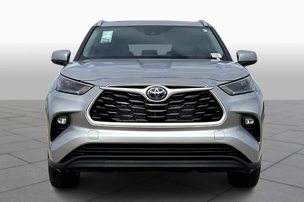 new 2024 Toyota Highlander Hybrid car, priced at $44,454