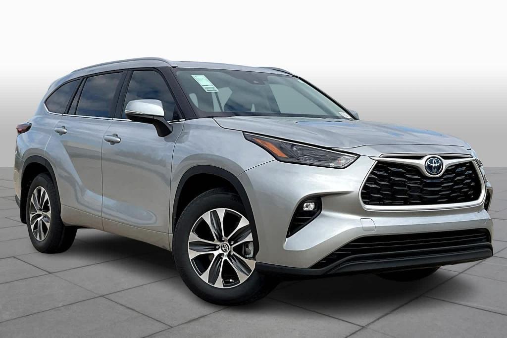 new 2024 Toyota Highlander Hybrid car, priced at $44,454