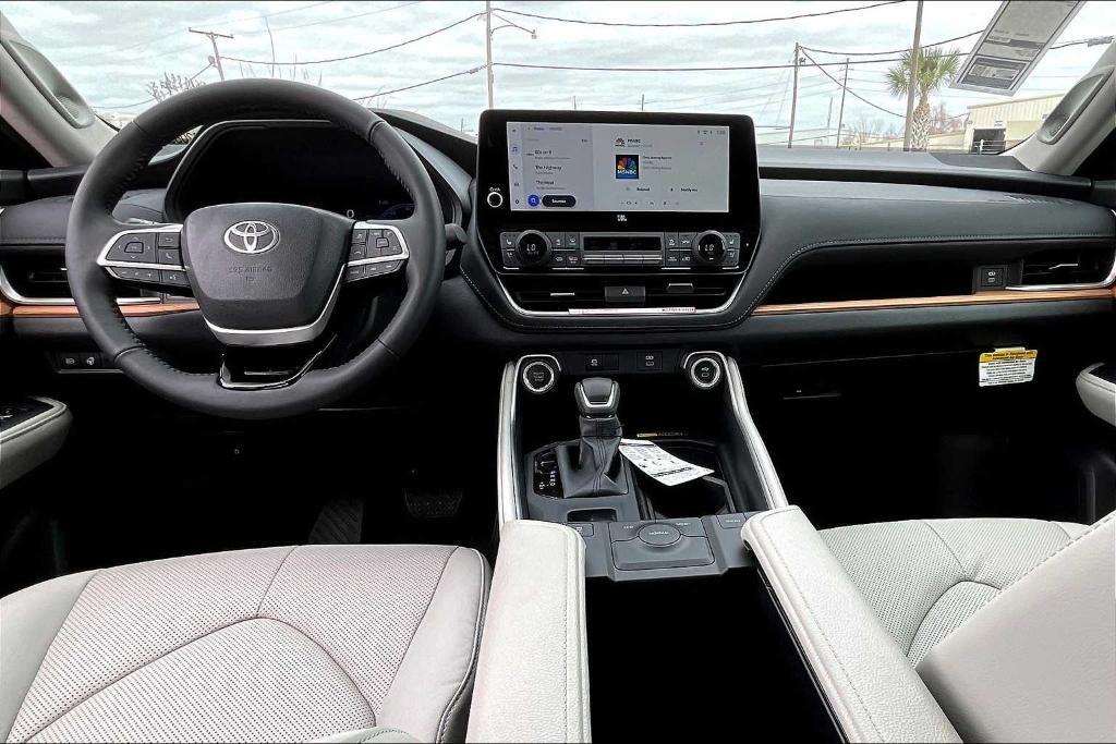 new 2025 Toyota Grand Highlander car, priced at $54,102