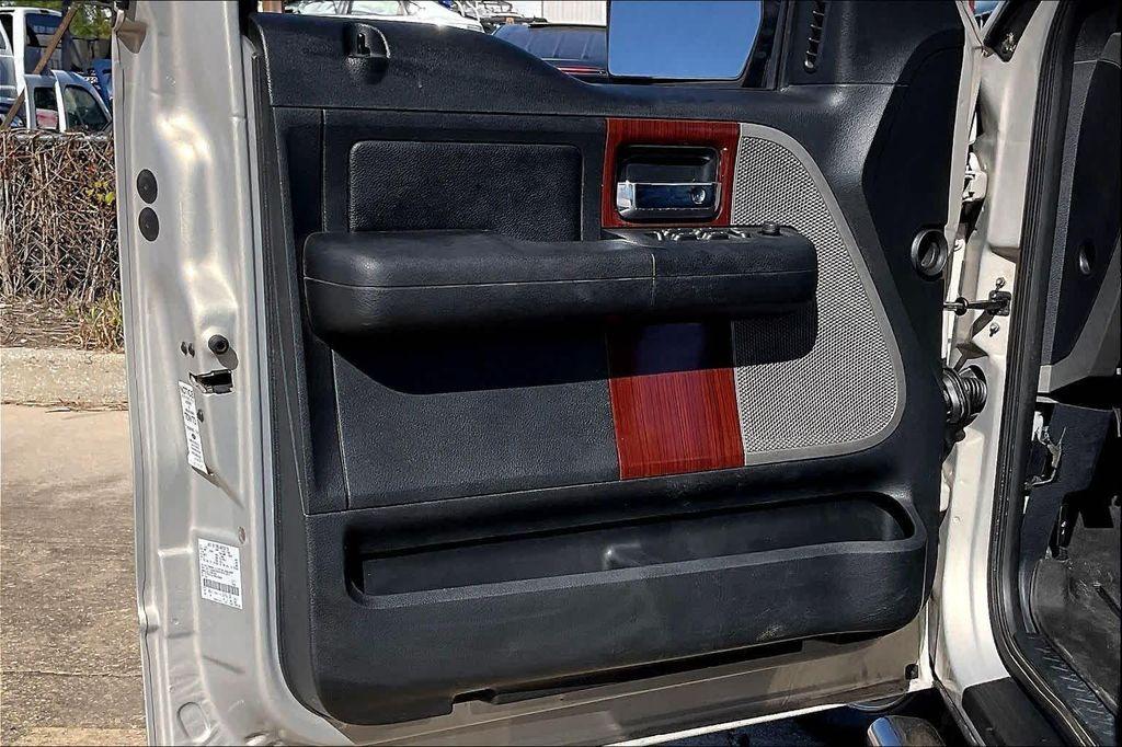 used 2006 Ford F-150 car, priced at $11,995