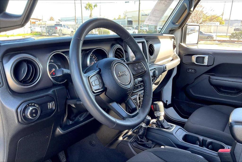 used 2023 Jeep Gladiator car, priced at $32,785