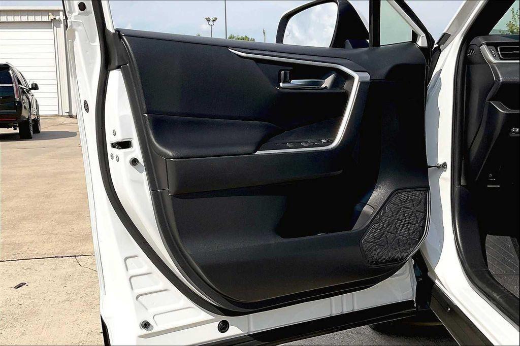 used 2024 Toyota RAV4 Hybrid car, priced at $25,995