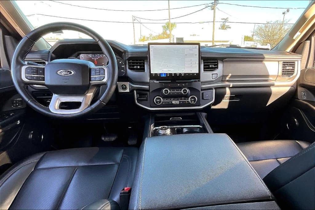 used 2022 Ford Expedition car, priced at $39,895