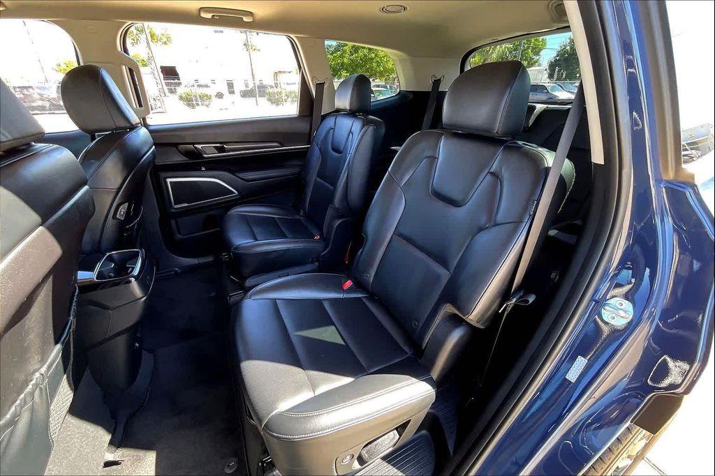 used 2023 Kia Telluride car, priced at $26,995