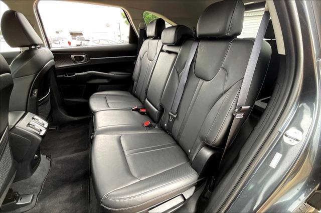used 2024 Kia Sorento car, priced at $28,757