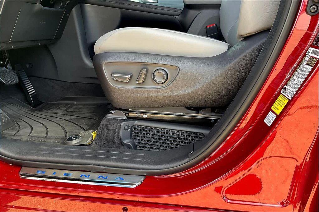 new 2025 Toyota Sienna car, priced at $48,143