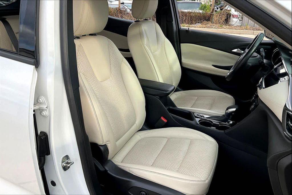 used 2022 Buick Encore GX car, priced at $19,895