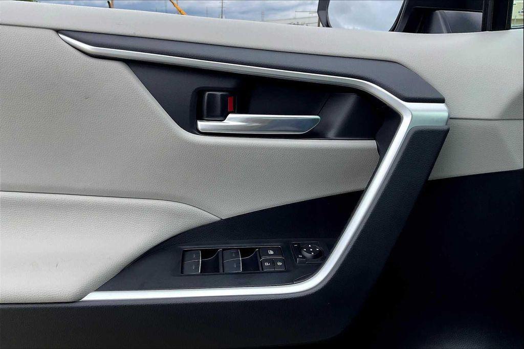 new 2025 Toyota RAV4 car, priced at $33,279