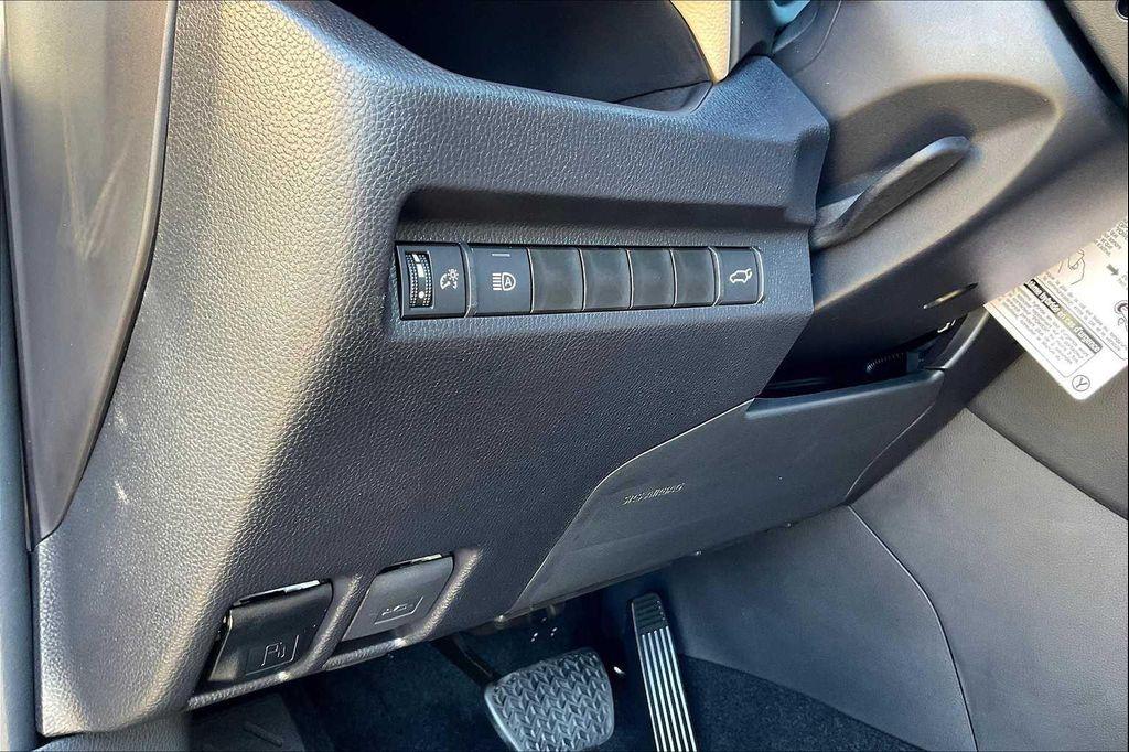 new 2025 Toyota RAV4 car, priced at $33,278