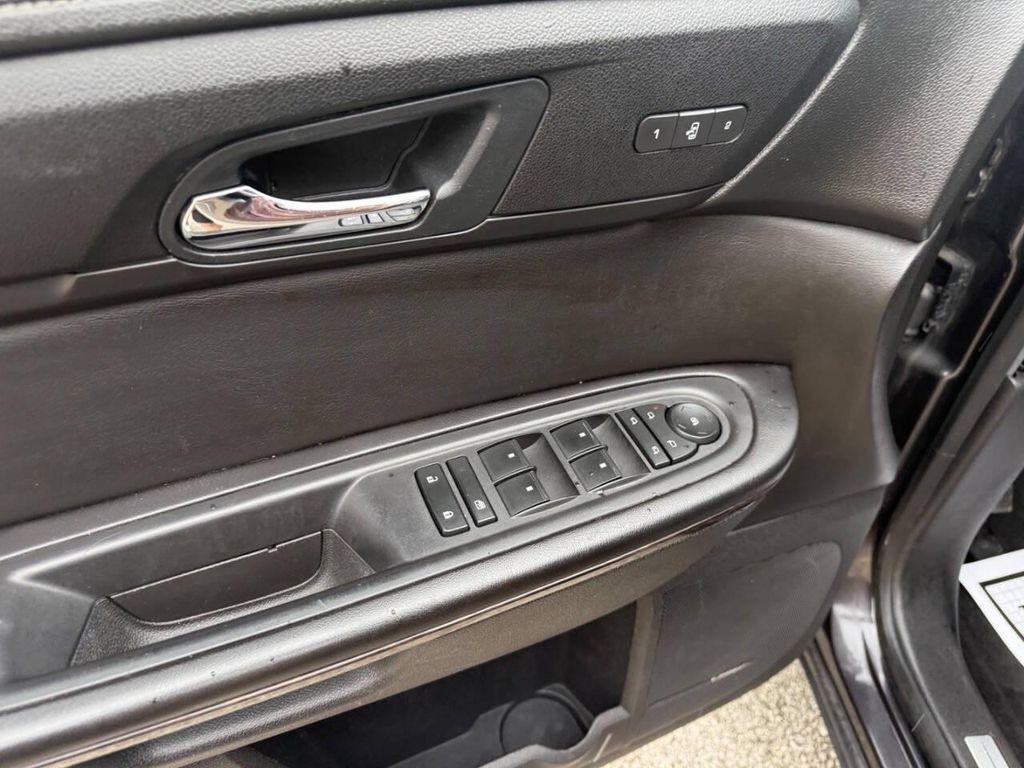 used 2016 Chevrolet Traverse car, priced at $5,999