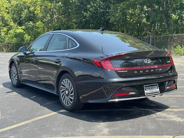 used 2022 Hyundai Sonata Hybrid car, priced at $21,708