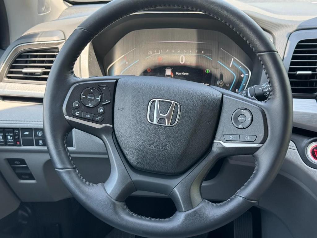 used 2024 Honda Odyssey car, priced at $40,358