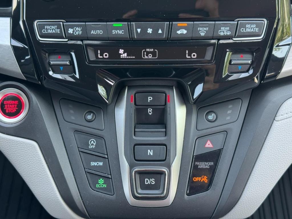 used 2024 Honda Odyssey car, priced at $40,358