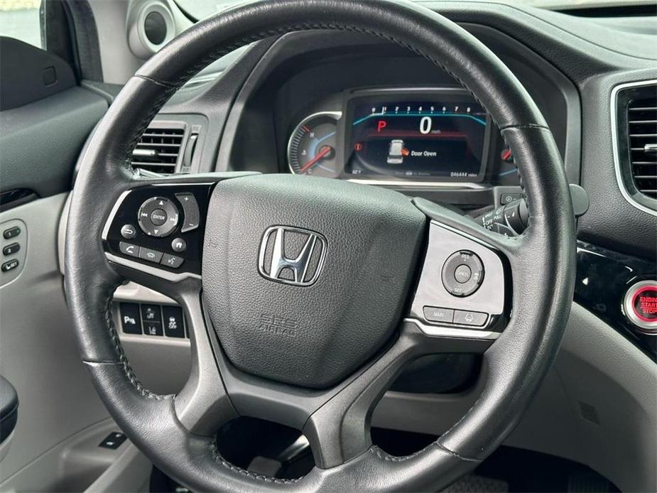 used 2022 Honda Pilot car, priced at $33,819