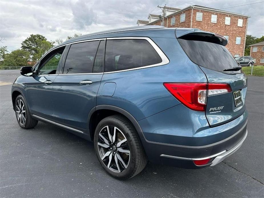 used 2022 Honda Pilot car, priced at $33,819