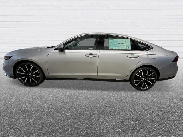 new 2025 Honda Accord Hybrid car