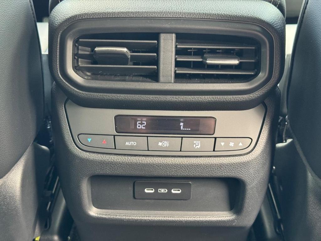 used 2025 Honda Pilot car, priced at $45,999