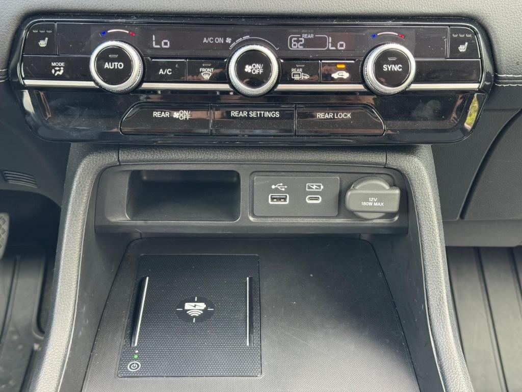 used 2025 Honda Pilot car, priced at $45,999